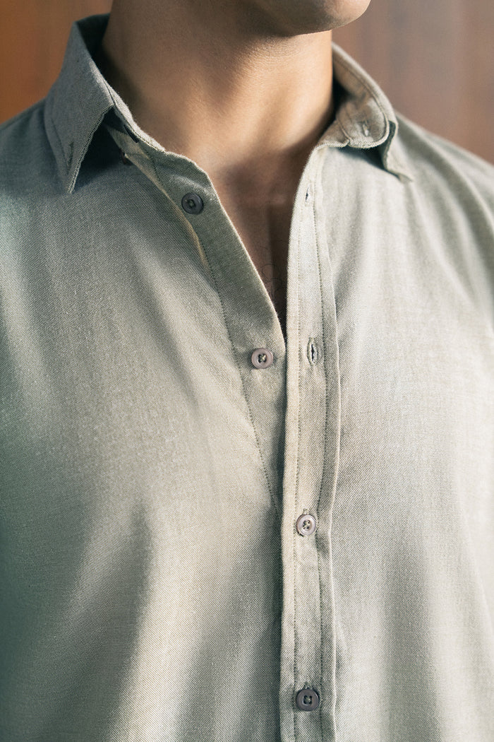 LINEN BUTTON DOWN SHIRT