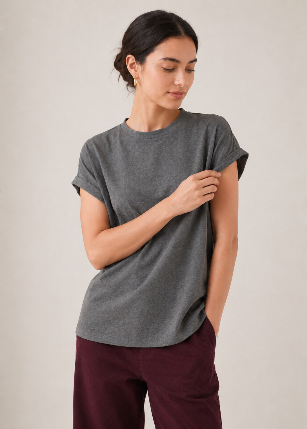 basic crew neck tshirt