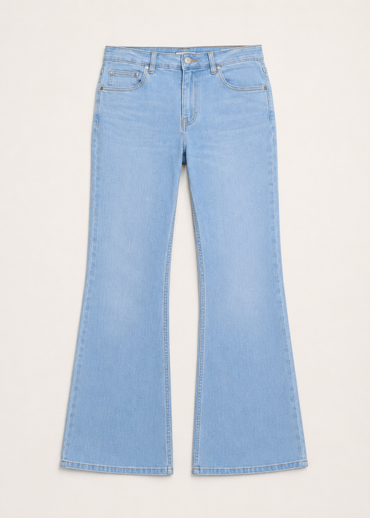 STRAIGHT FIT JEANS