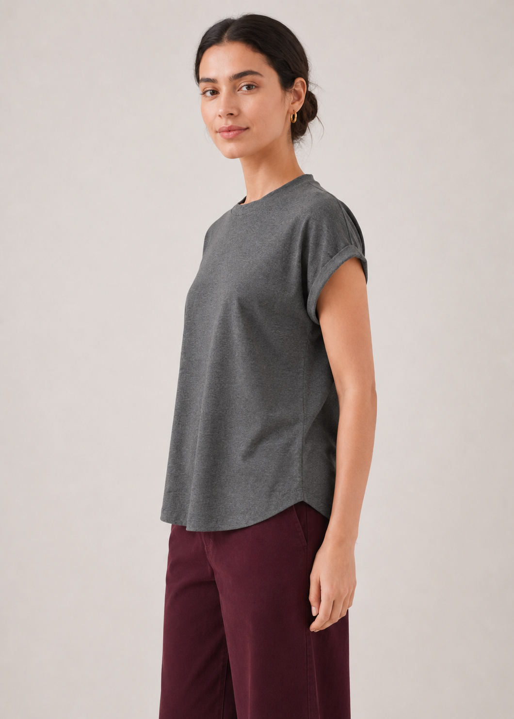 basic crew neck tshirt