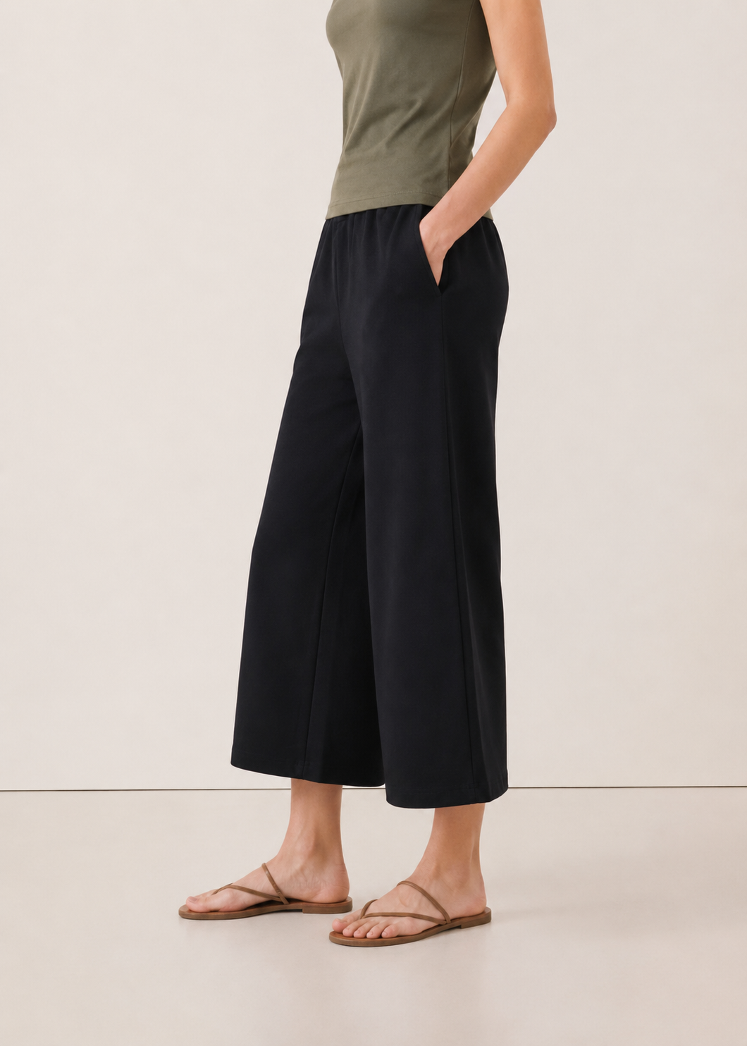 COMFY WIDE LEG TROUSER