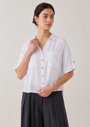 Short sleeve woven shirt