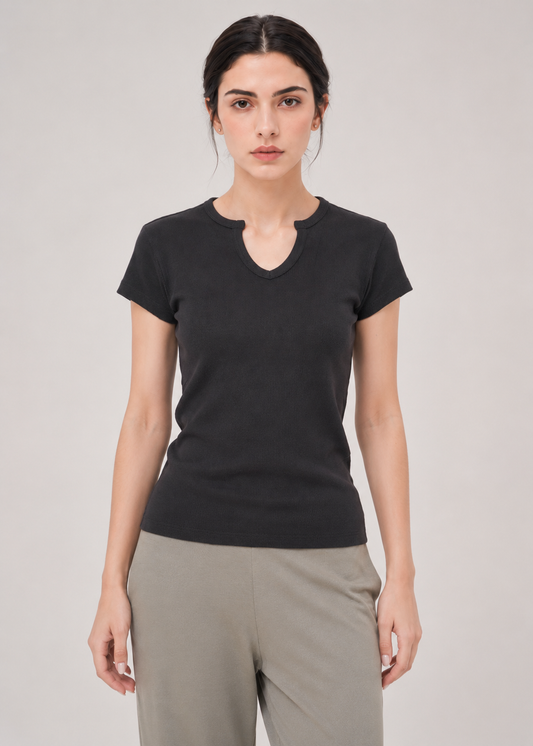 V-NECK TEE