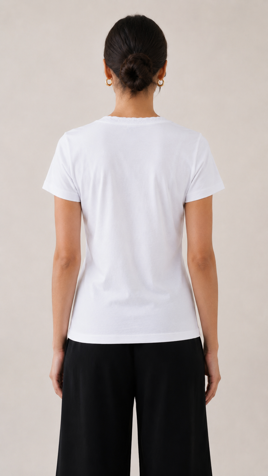 LACE V-NECK TEE