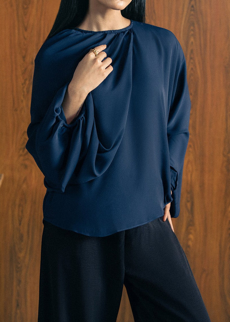 STRUCTURED OVERLAPPED TOP
