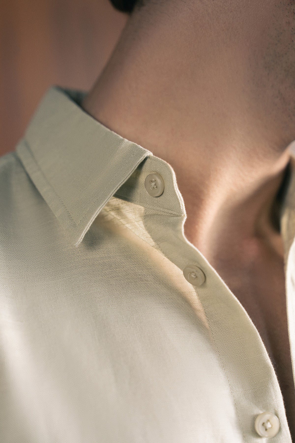 ATHLEISURE BUTTON-DOWN SHIRT