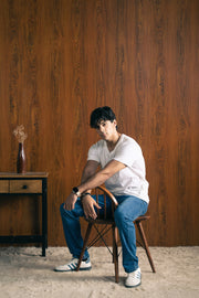 BASIC V-NECK TEE