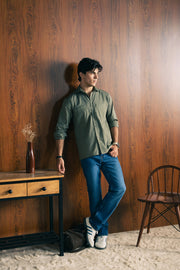 ATHLEISURE BUTTON-DOWN SHIRT