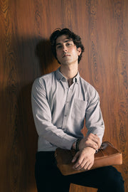 CLASSIC BUTTON-DOWN SHIRT