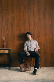 CLASSIC BUTTON-DOWN SHIRT