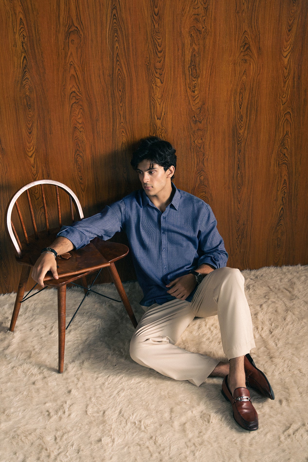 LINEN BUTTON-DOWN SHIRT