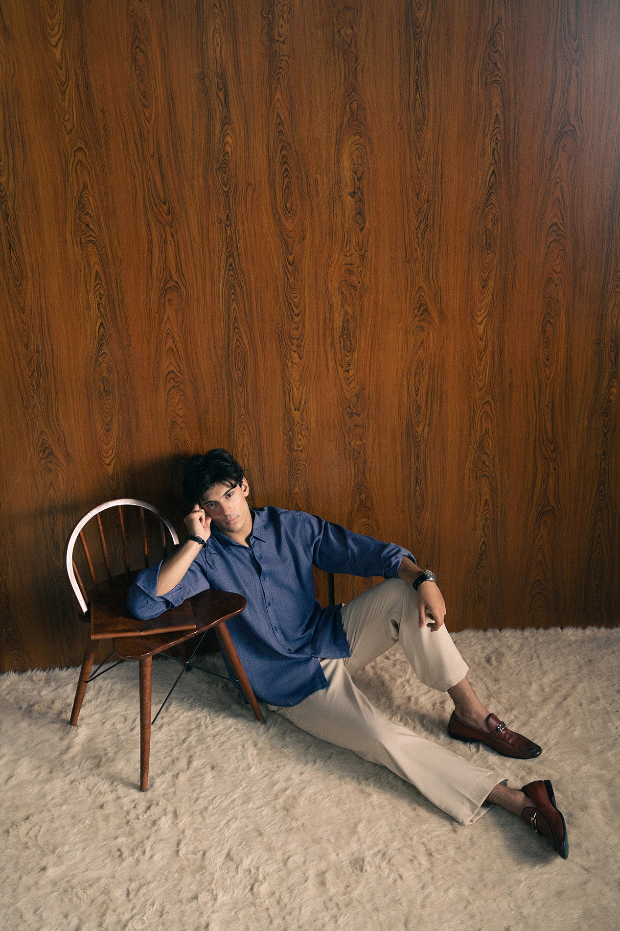 LINEN BUTTON-DOWN SHIRT
