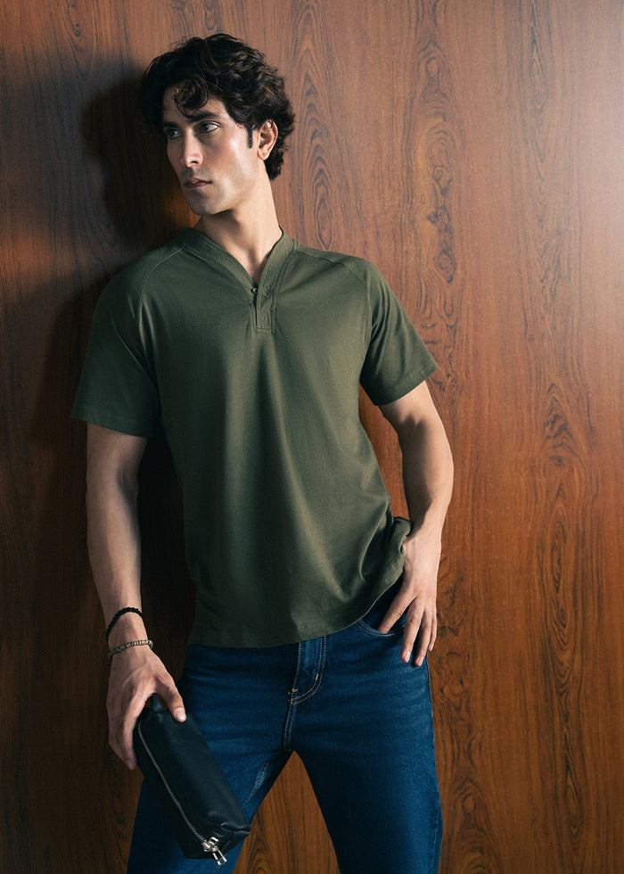 KNIT HENLEY TEE