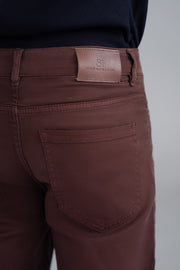 STRAIGHT FIT JEANS