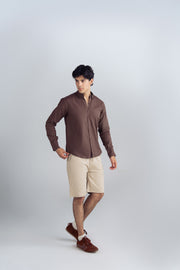 CLASSIC BUTTON-DOWN SHIRT