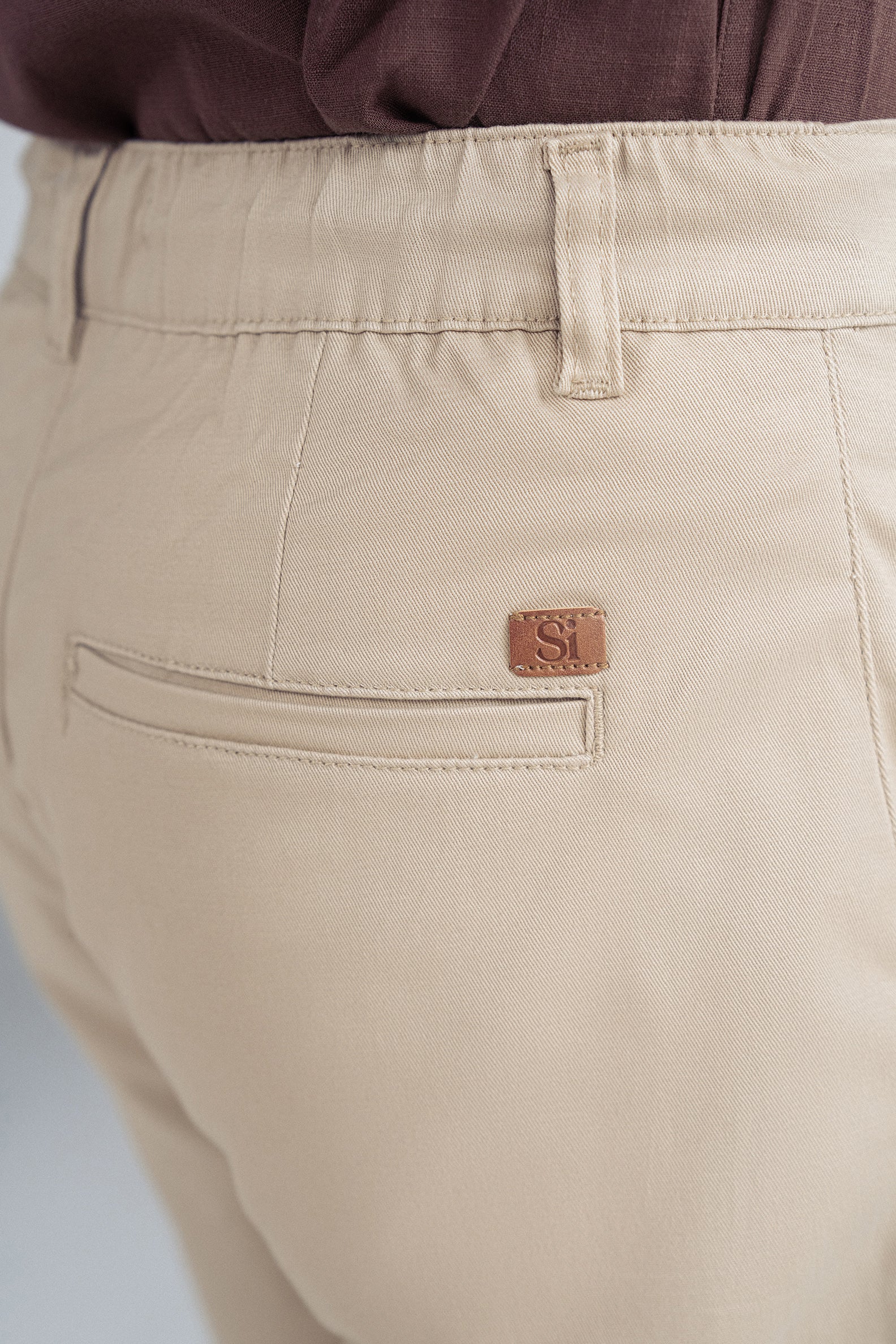 STRAIGHT FIT SHORTS