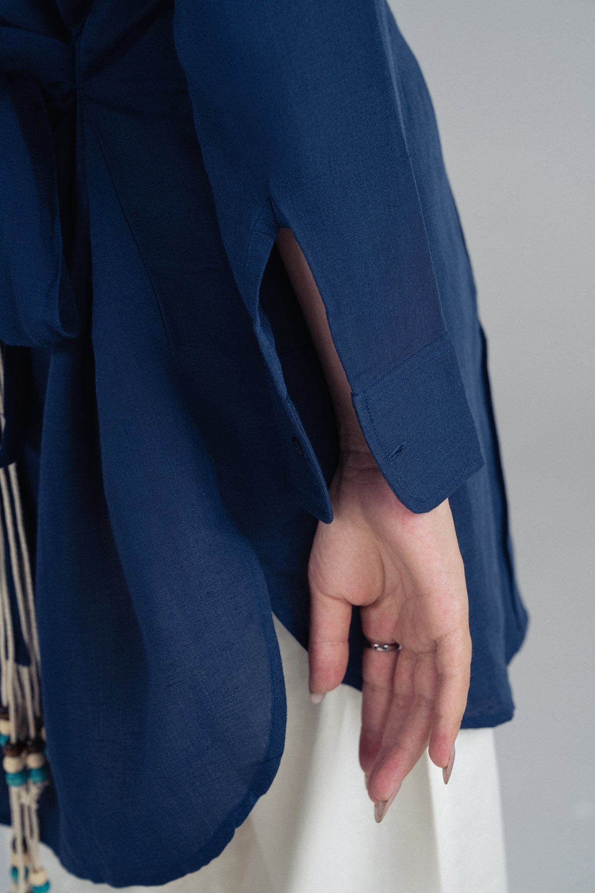 IRISH LINEN BUTTON-DOWN SHIRT
