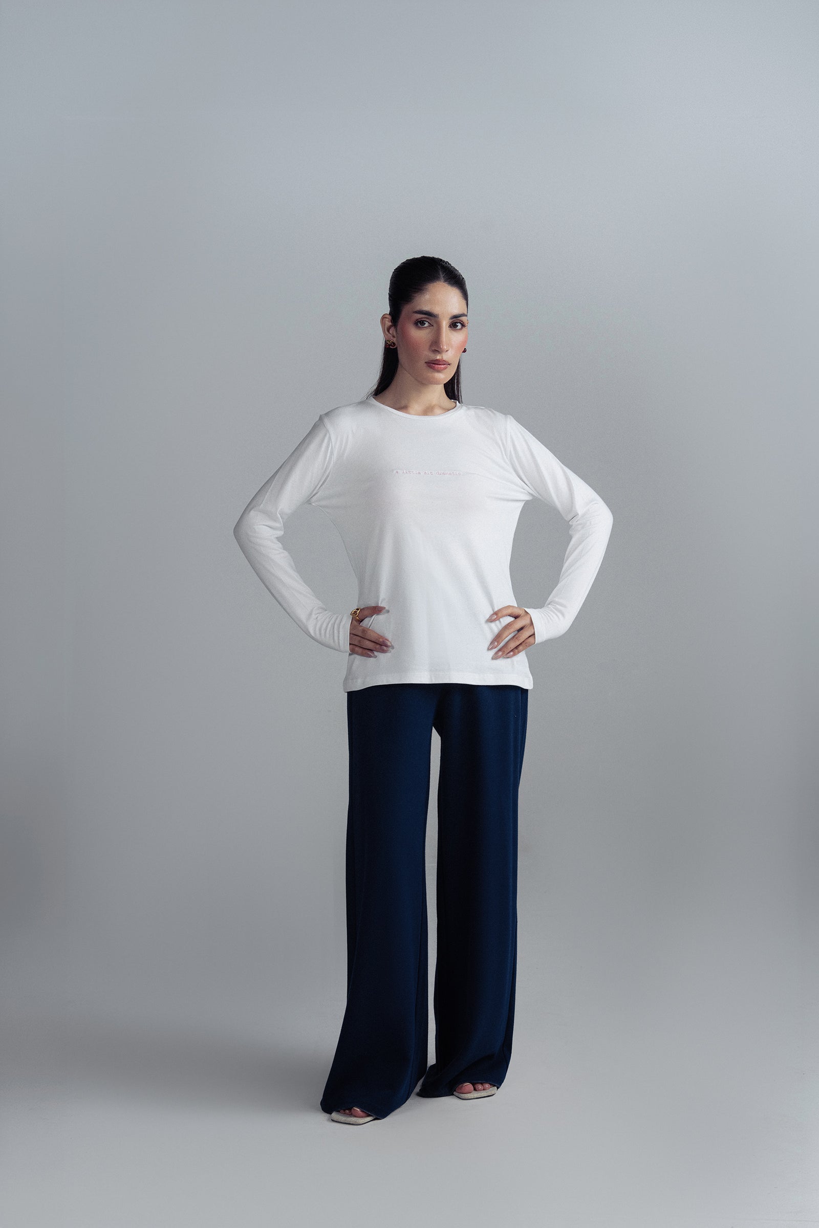 BASIC STRAIGHT KNIT TROUSER