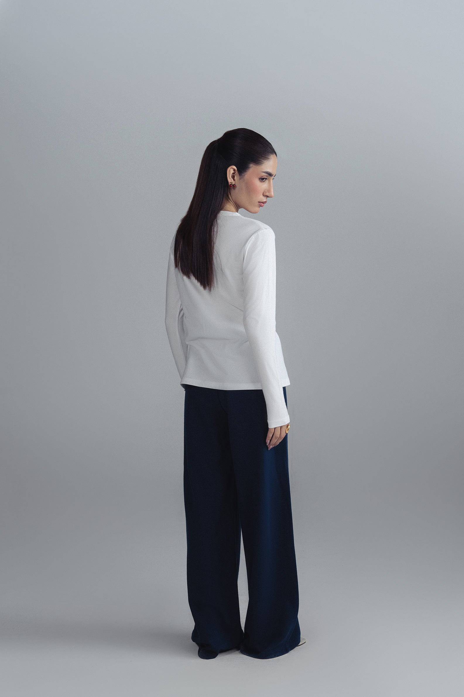 BASIC STRAIGHT KNIT TROUSER