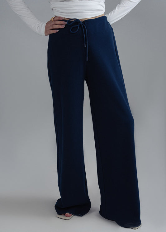 BASIC STRAIGHT KNIT TROUSER