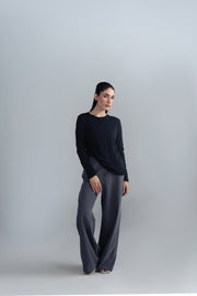 ESSENTIAL CREW NECK TOP