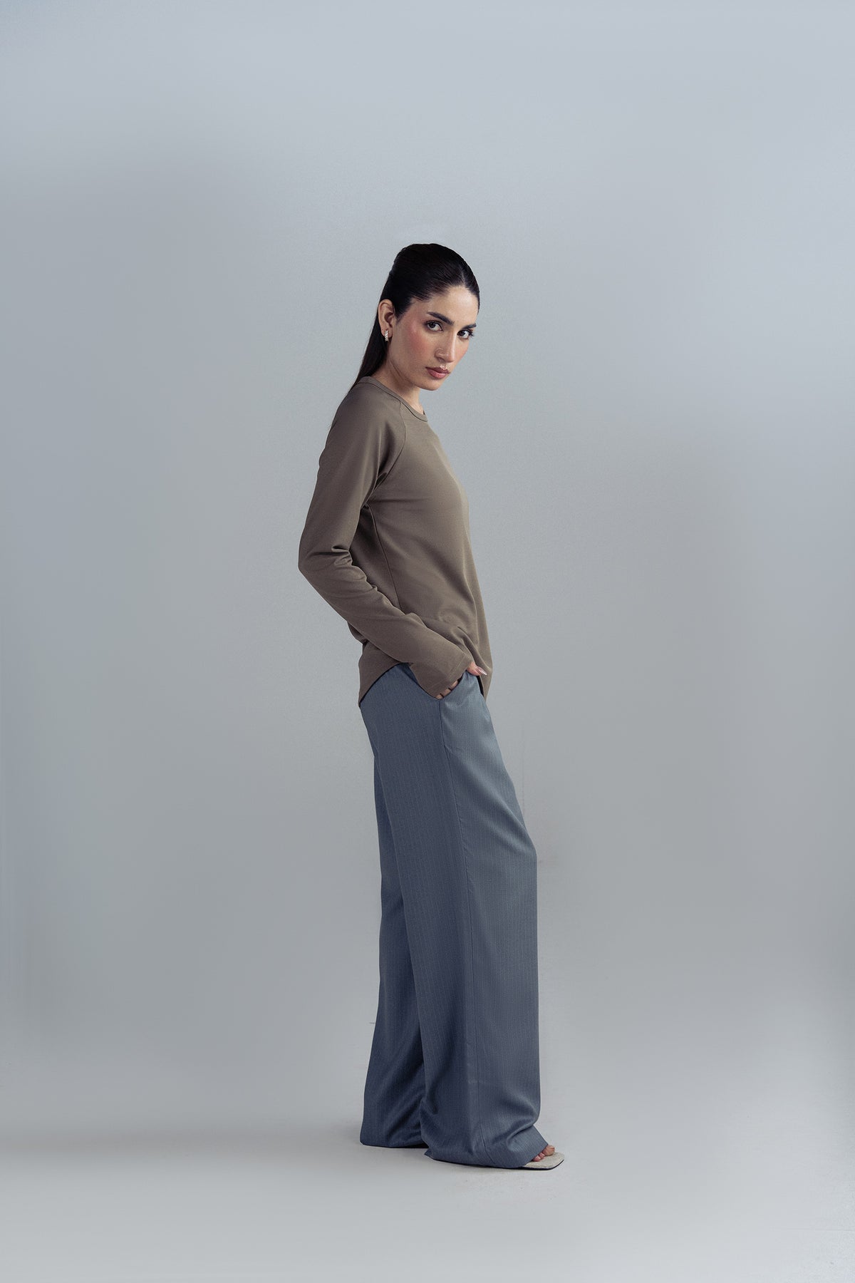 CREW NECK FULL SLEEVES SHIRT