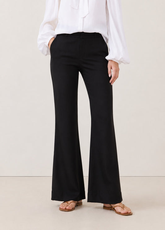 BOOT-CUT JEANS